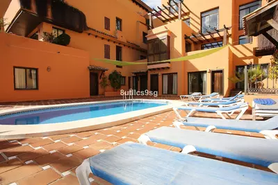 Middle Floor Apartment in Estepona