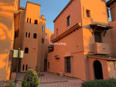Middle Floor Apartment in Estepona