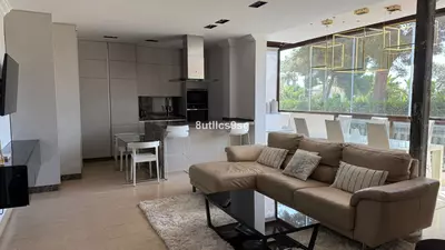 Middle Floor Apartment in Estepona