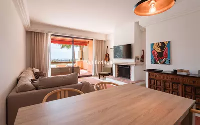 Middle Floor Apartment in Benahavís