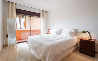 Middle Floor Apartment in Benahavís