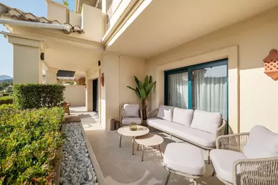 Ground Floor Apartment in Benahavís