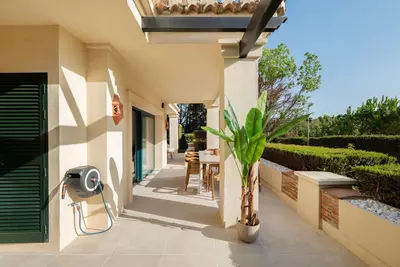 Ground Floor Apartment in Benahavís