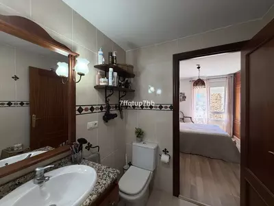 Middle Floor Apartment in Estepona