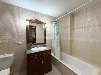 Middle Floor Apartment in Estepona