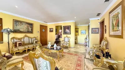 Middle Floor Apartment in Marbella