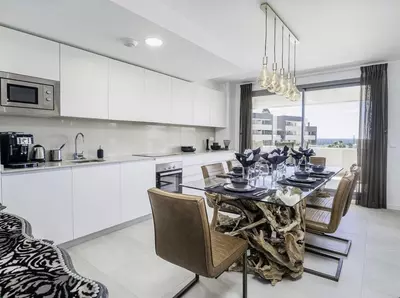 Middle Floor Apartment in Estepona