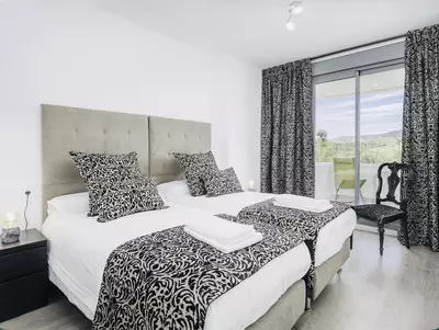 Middle Floor Apartment in Estepona