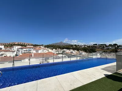 Middle Floor Apartment in Nueva Andalucía
