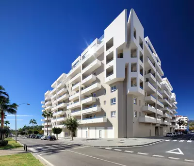 Middle Floor Apartment in Nueva Andalucía