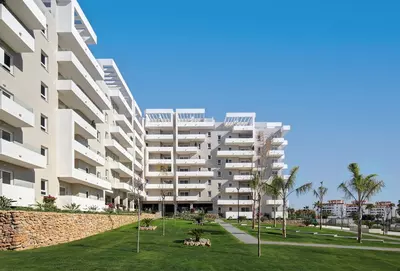 Middle Floor Apartment in Nueva Andalucía