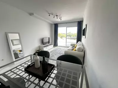 Middle Floor Apartment in Nueva Andalucía