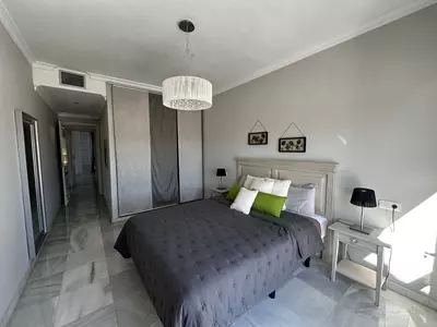 Middle Floor Apartment in Nueva Andalucía