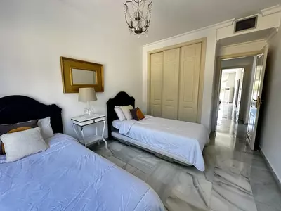 Middle Floor Apartment in Nueva Andalucía