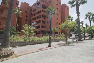 Middle Floor Apartment in Estepona