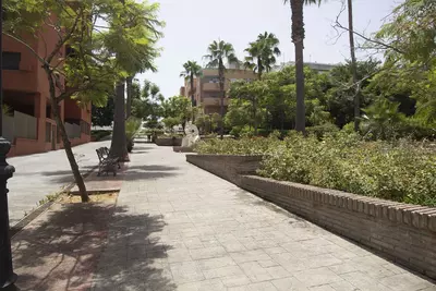 Middle Floor Apartment in Estepona