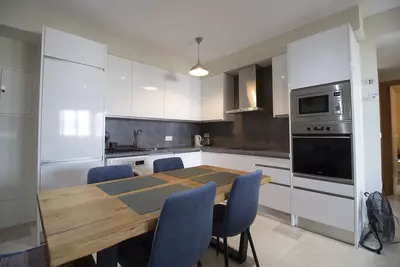 Middle Floor Apartment in Estepona