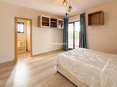 Detached Villa in Guadalmina Baja