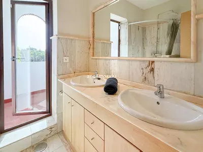 Detached Villa in Guadalmina Baja