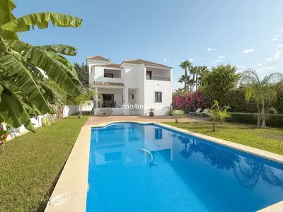Detached Villa in Guadalmina Baja