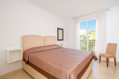 Middle Floor Apartment in Elviria