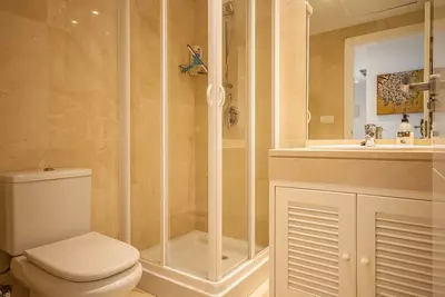 Middle Floor Apartment in Elviria
