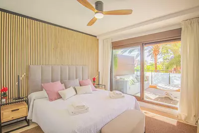 Middle Floor Apartment in Estepona