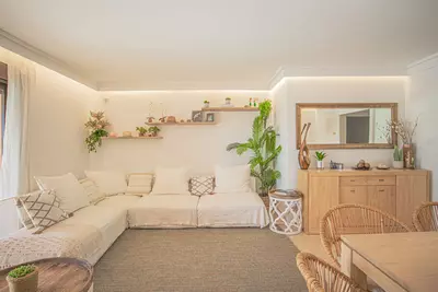 Middle Floor Apartment in Estepona