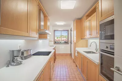 Middle Floor Apartment in Estepona