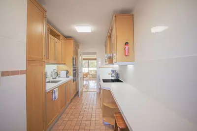 Middle Floor Apartment in Estepona