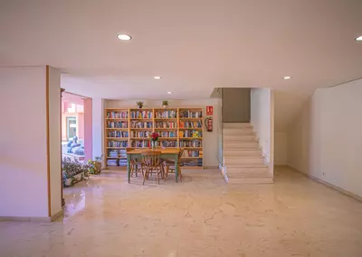 Middle Floor Apartment in Estepona