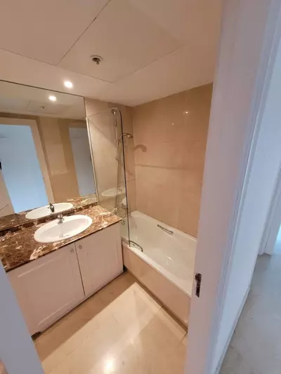 Middle Floor Apartment in Estepona