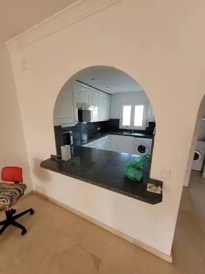 Middle Floor Apartment in Estepona