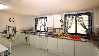 Middle Floor Apartment in Selwo
