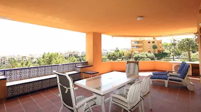 Middle Floor Apartment in Selwo