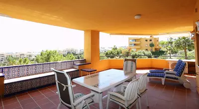 Middle Floor Apartment in Selwo