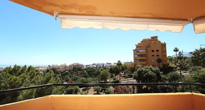 Middle Floor Apartment in Selwo