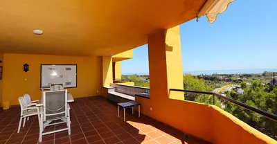 Middle Floor Apartment in Selwo