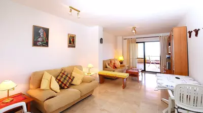 Middle Floor Apartment in Selwo