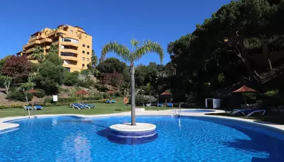 Middle Floor Apartment in Selwo