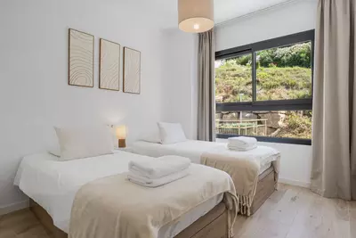 Middle Floor Apartment in Estepona