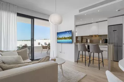 Middle Floor Apartment in Estepona