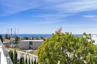 Middle Floor Apartment in Estepona