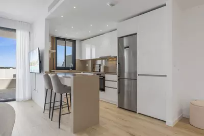 Middle Floor Apartment in Estepona