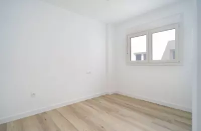 Middle Floor Apartment in Nueva Andalucía