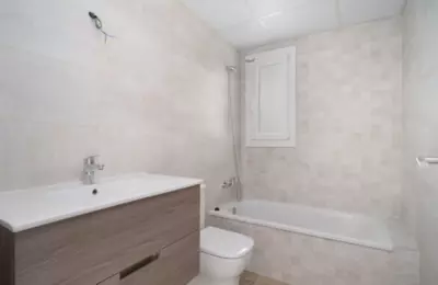 Middle Floor Apartment in Nueva Andalucía