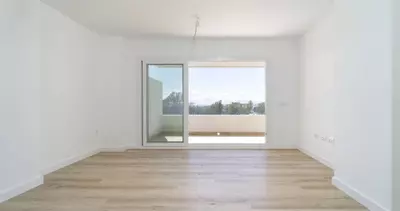 Middle Floor Apartment in Nueva Andalucía
