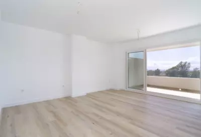 Middle Floor Apartment in Nueva Andalucía