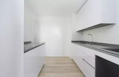 Middle Floor Apartment in Nueva Andalucía