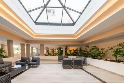 Middle Floor Apartment in Nueva Andalucía